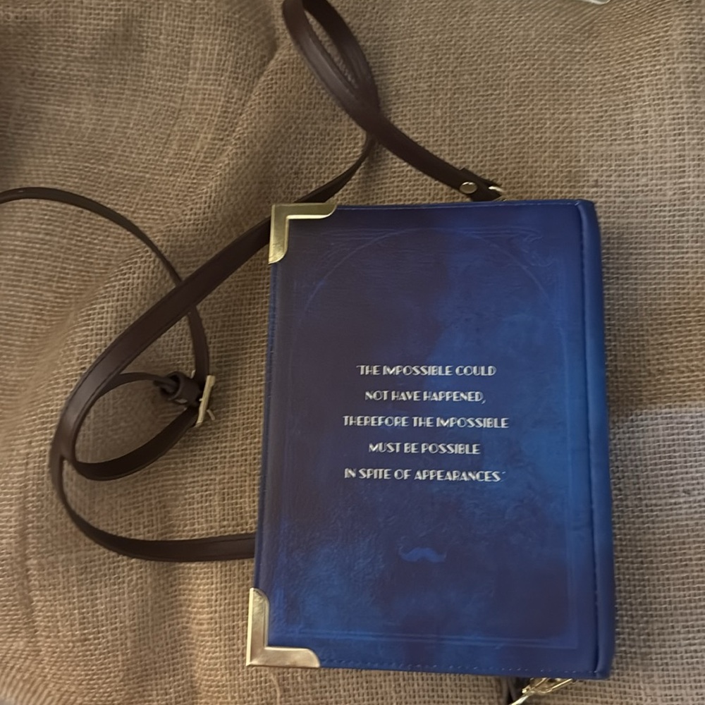 “Book” Handbag - Picture 4 of 4